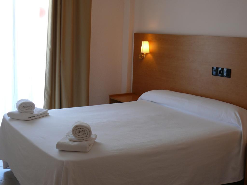 Bay Hotel Rosas Rum bild